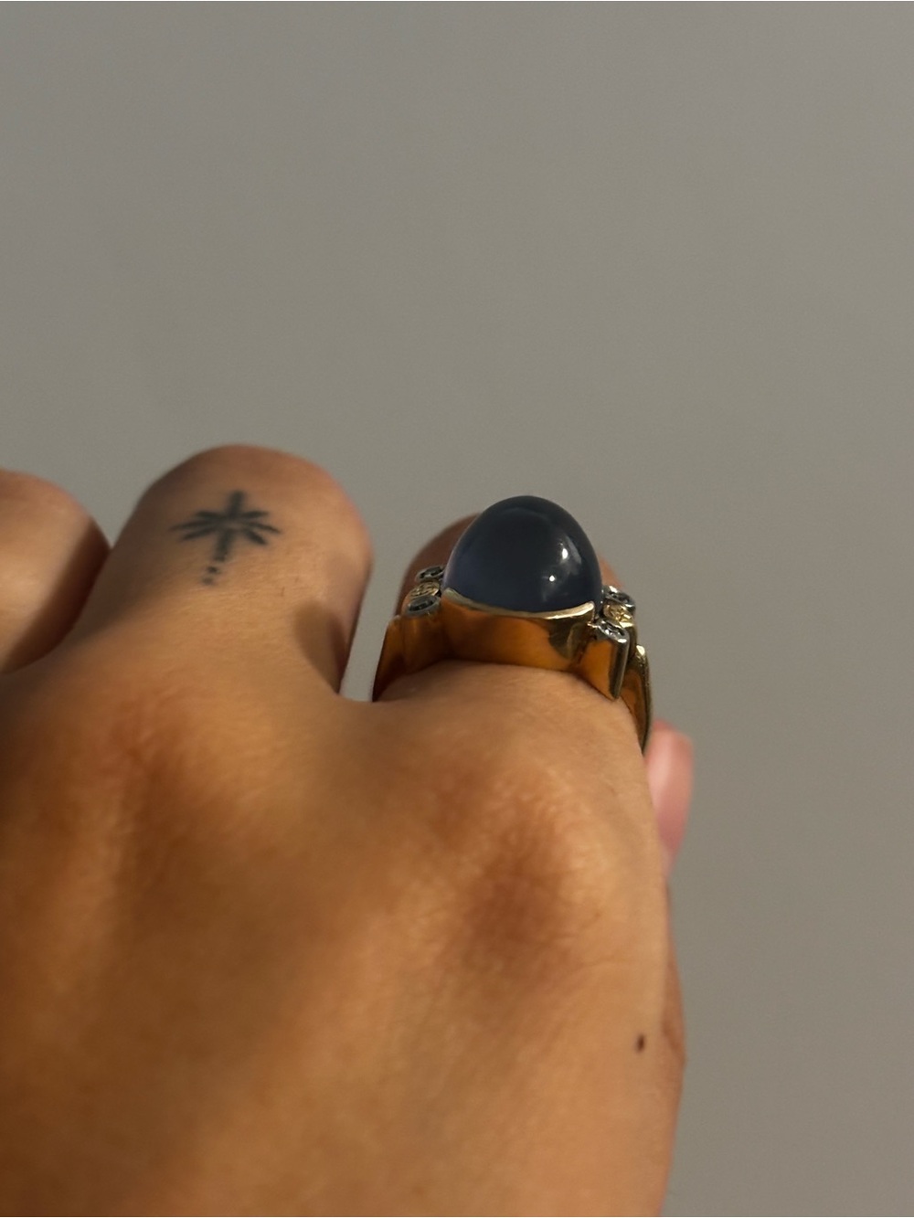 vintage solid 14k gold sapphire and diamond ring - Picture 2 of 8